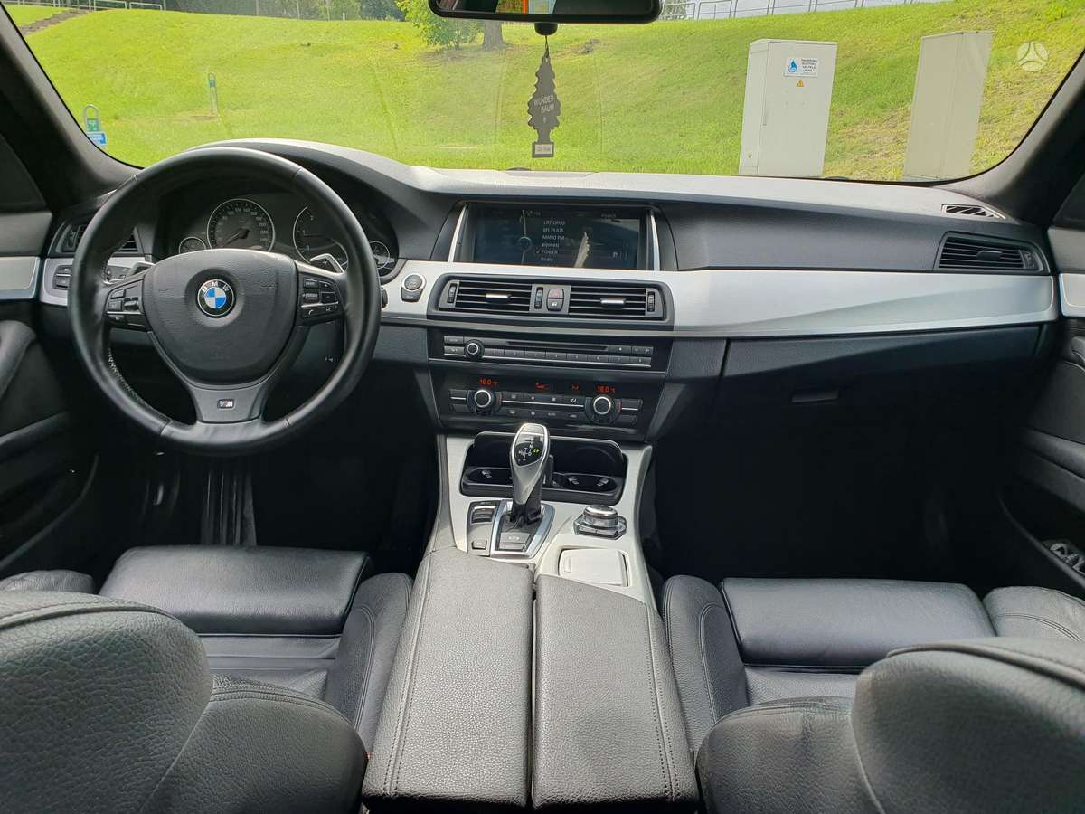 BMW 520, 2.0 l., Седан
