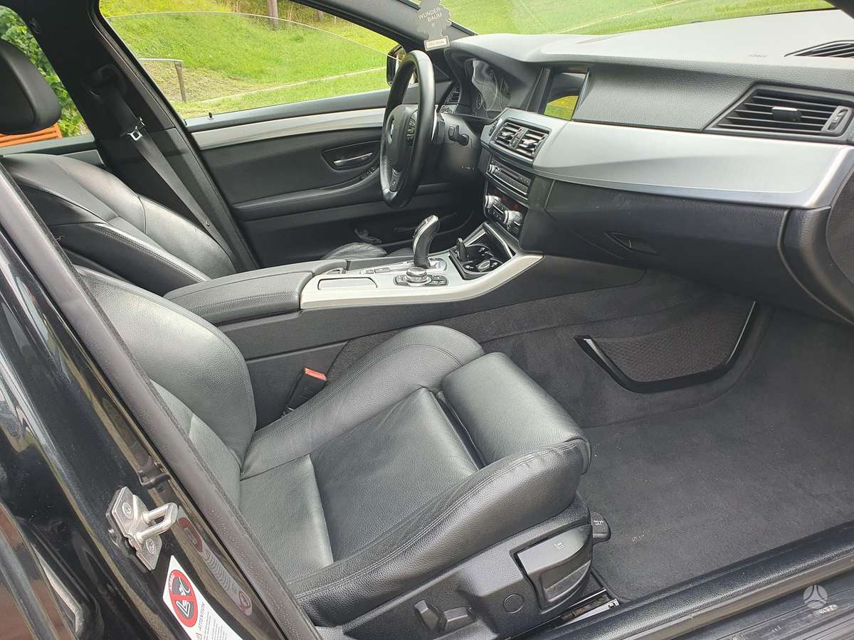 BMW 520, 2.0 l., Седан