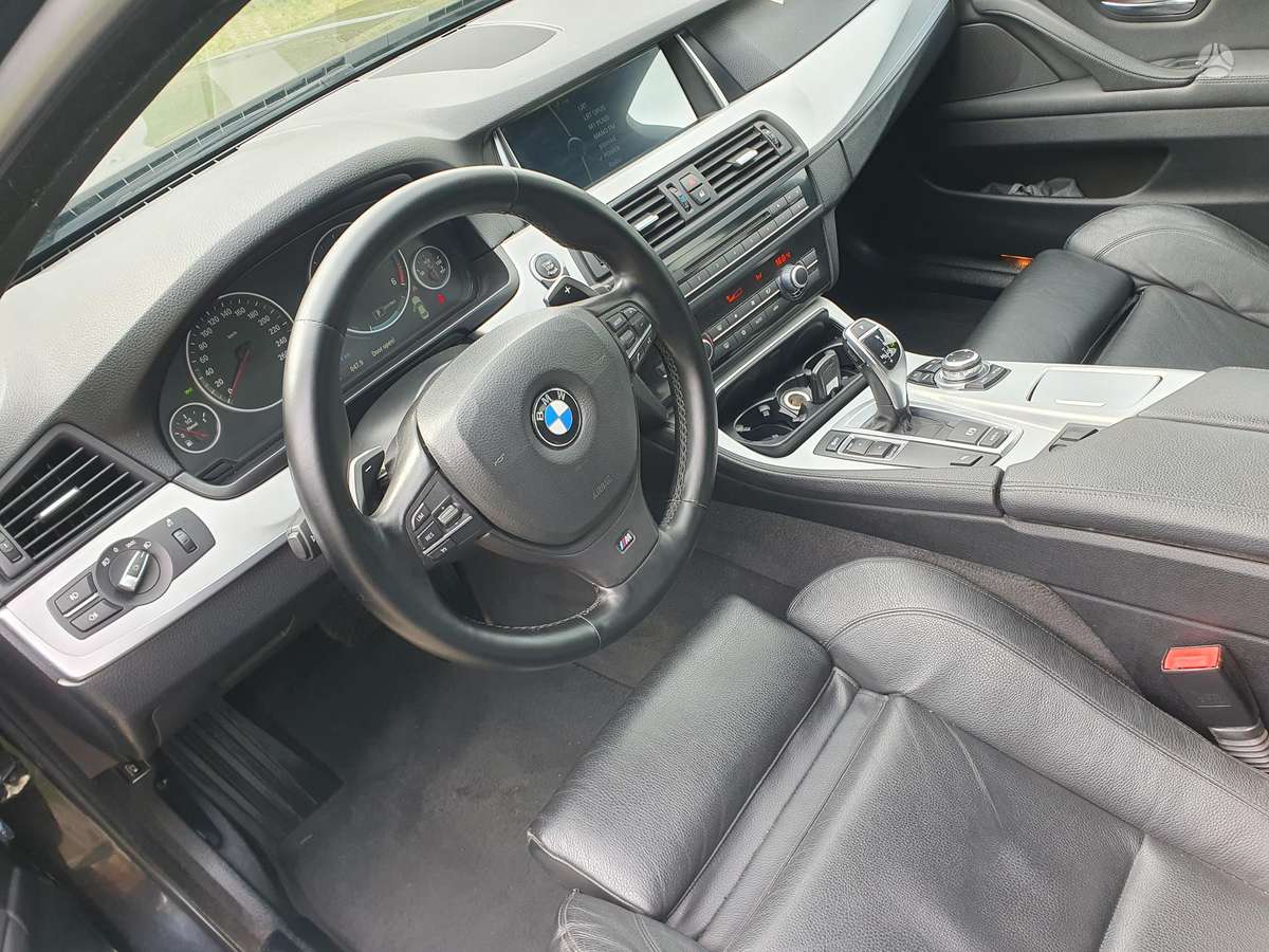 BMW 520, 2.0 l., Седан