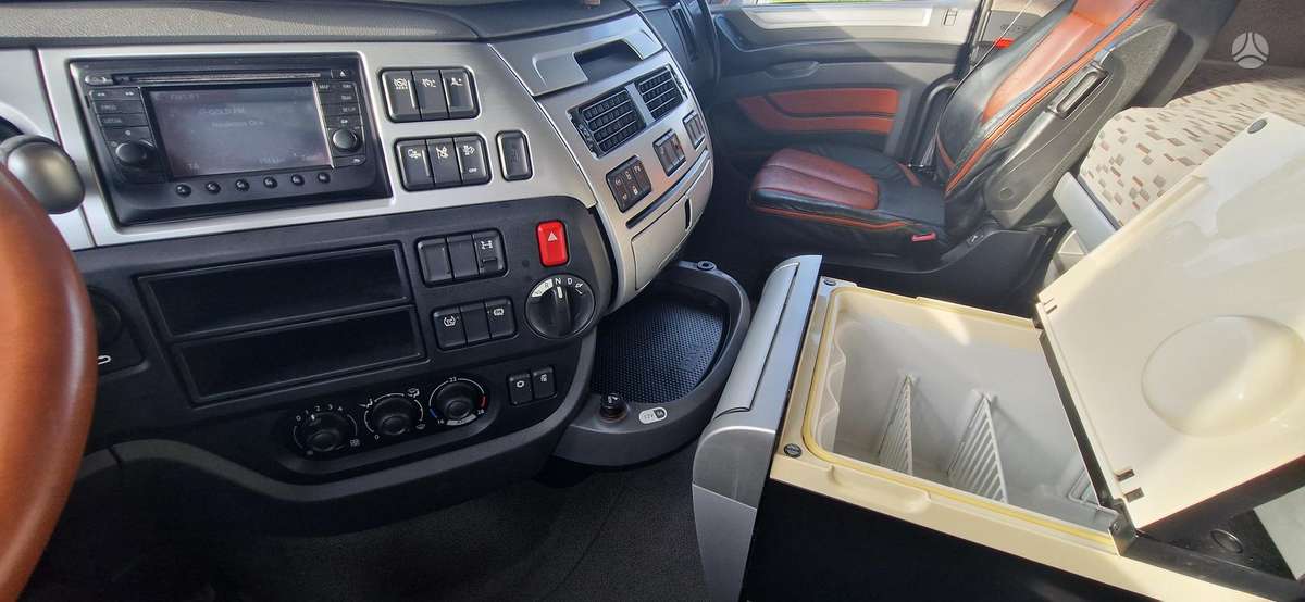 DAF XF 510, 2 miegamosios vietos