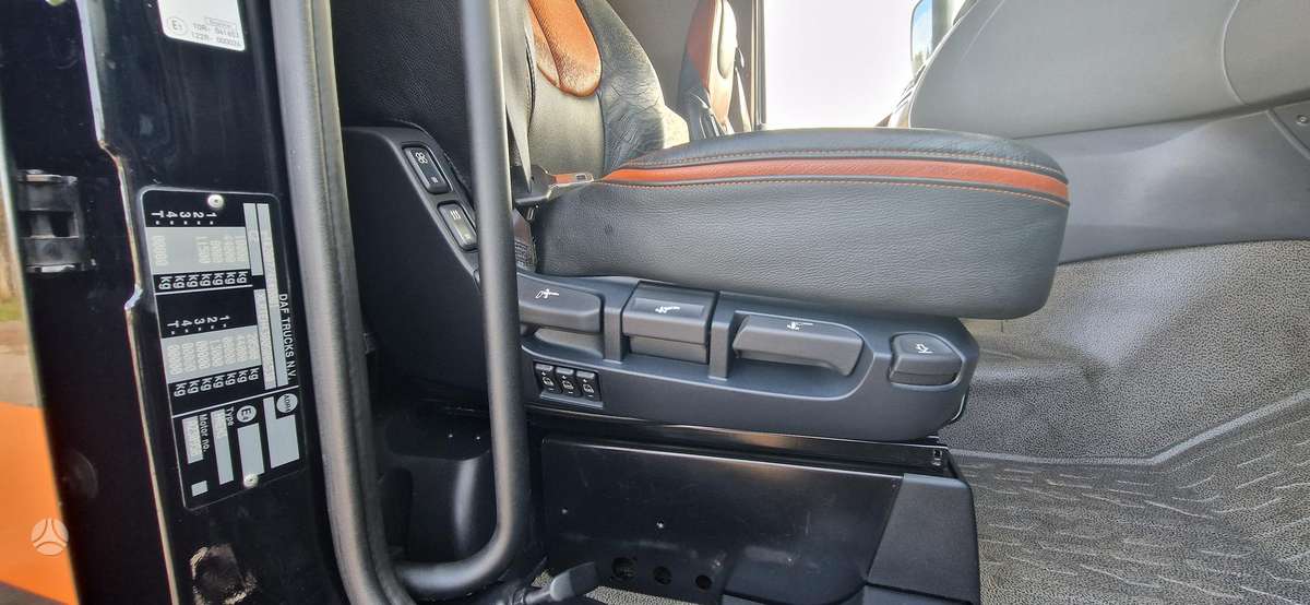 DAF XF 510, 2 miegamosios vietos