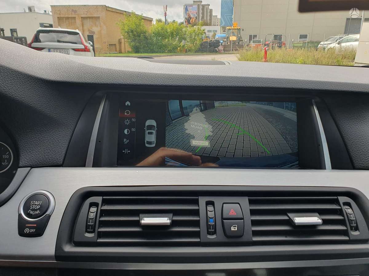 BMW 520, 2.0 l., Седан