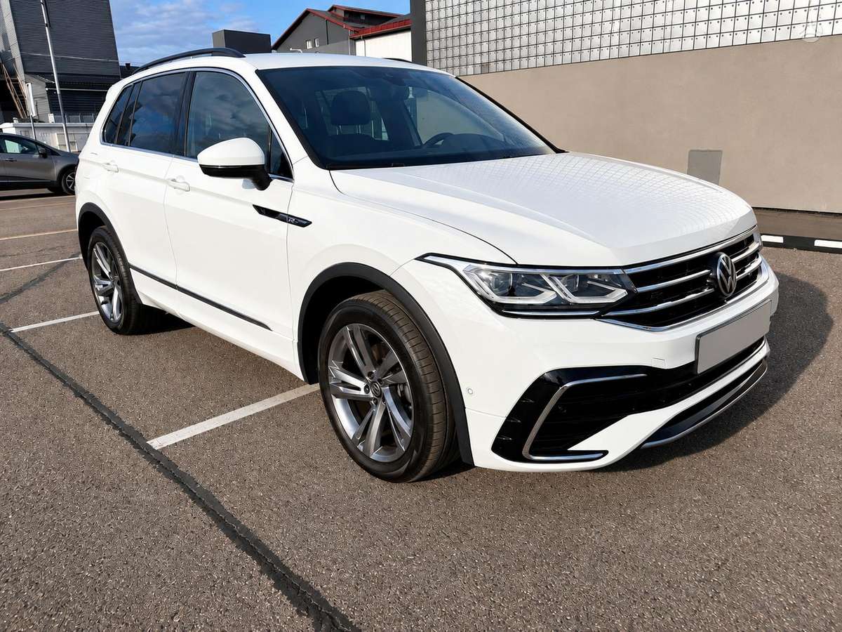 Volkswagen Tiguan - 4