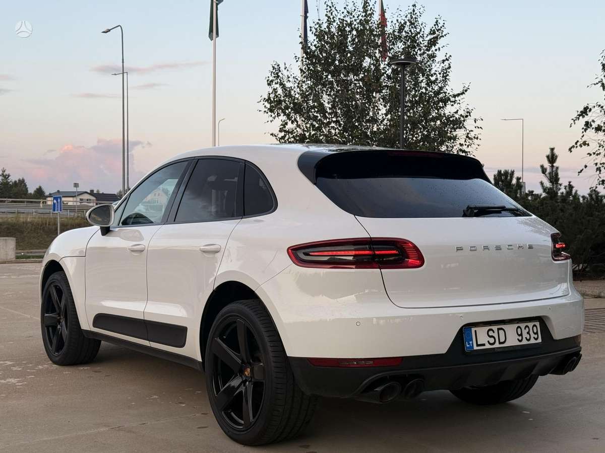 Porsche Macan - 3