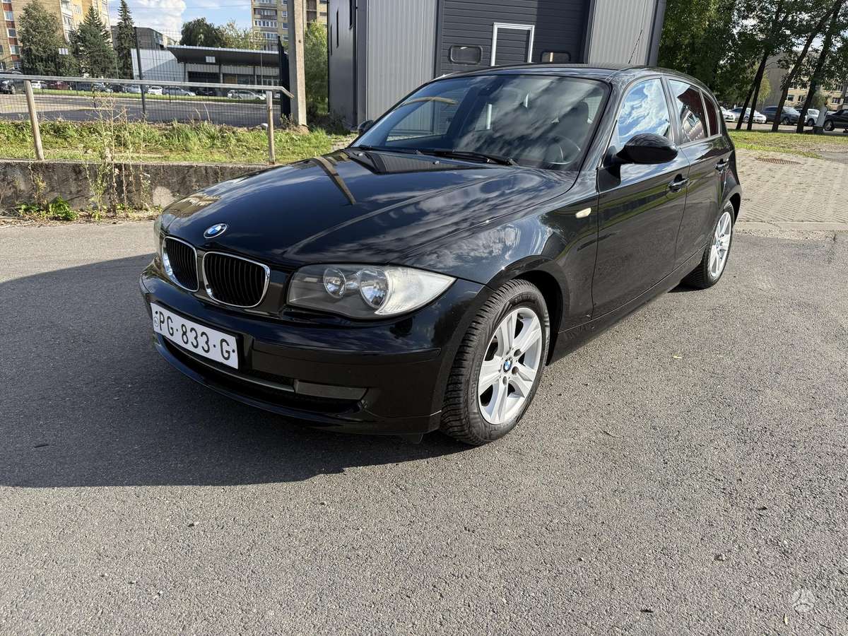 BMW 118, 2.0 l., Хэтчбек
