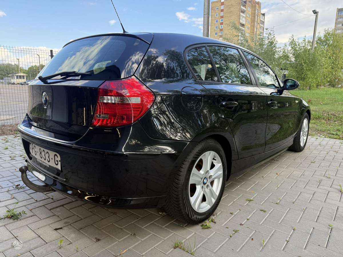 BMW 118, 2.0 l., hatchback