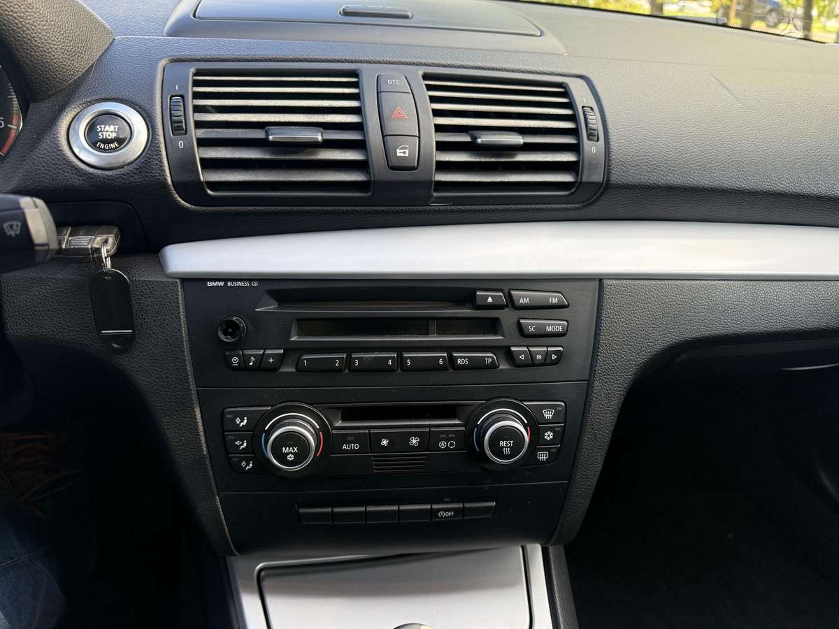 BMW 118, 2.0 l., hatchback