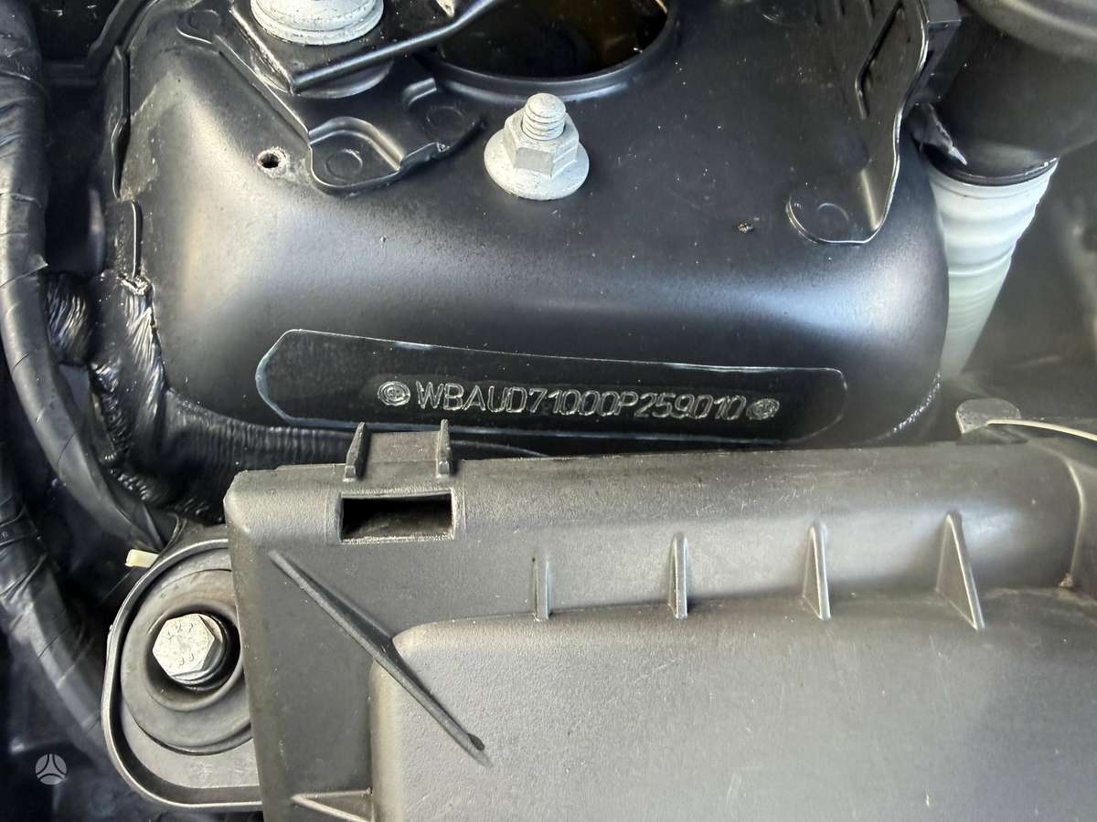 BMW 118, 2.0 l., hatchback