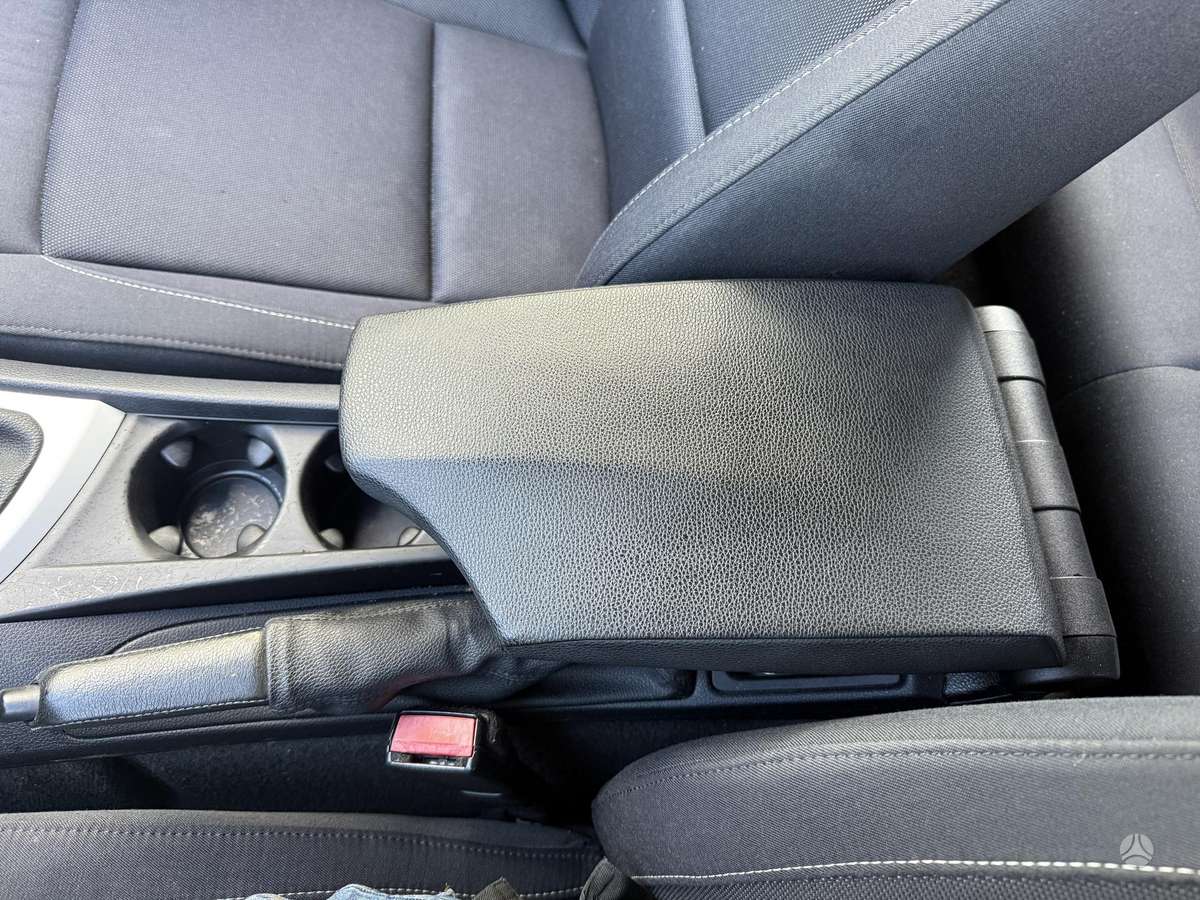 BMW 118, 2.0 l., hatchback