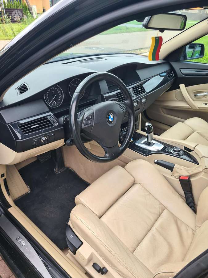 BMW 525, 3.0 l., Универсал