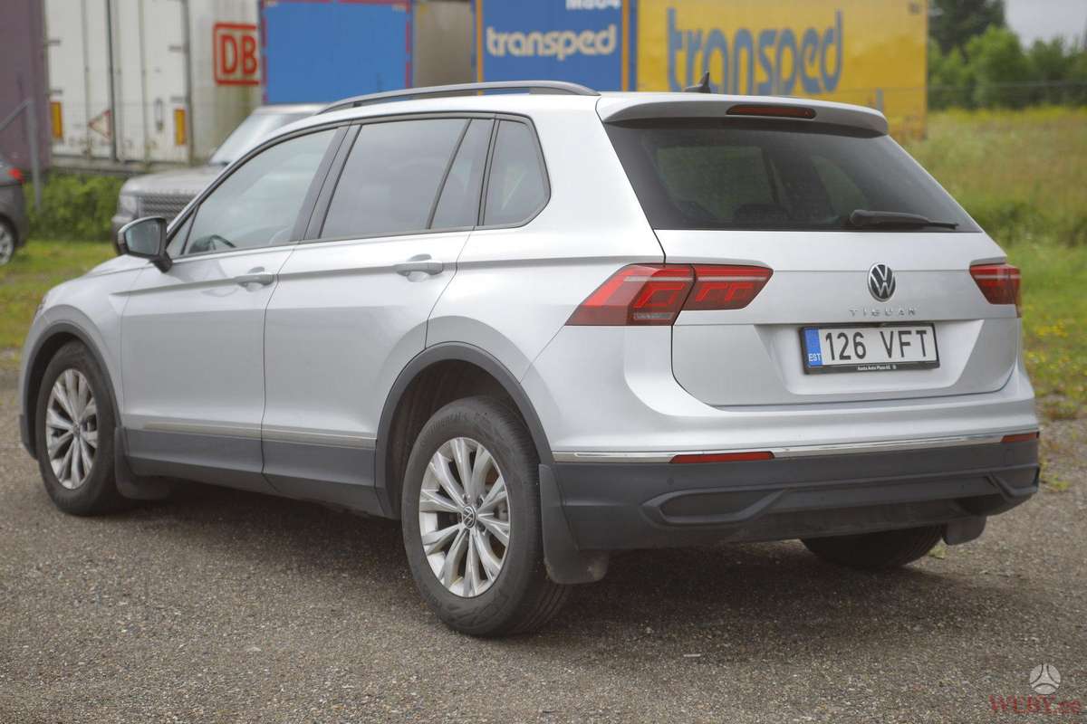 Volkswagen Tiguan - 5