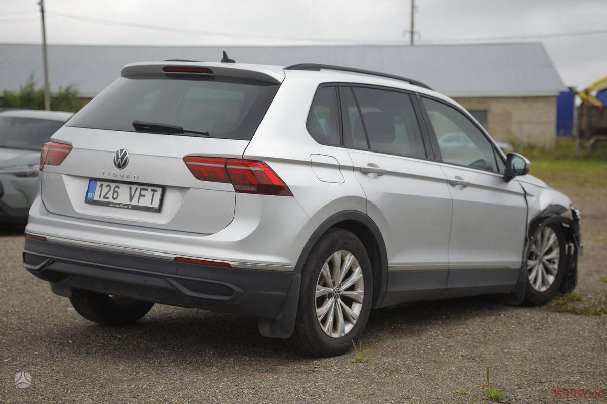 Volkswagen Tiguan - 7