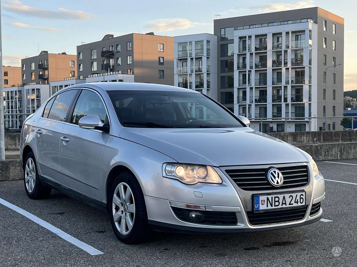 Volkswagen Passat - 2