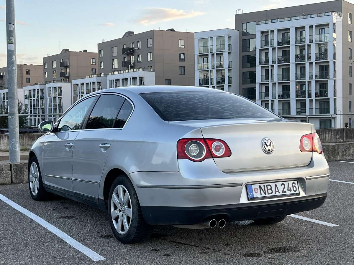 Volkswagen Passat - 3
