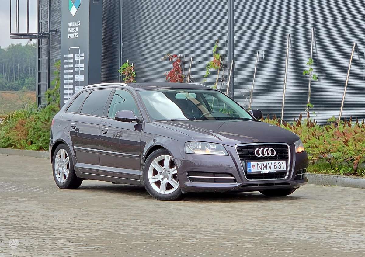 Audi A3, 1.6 l., Хэтчбек