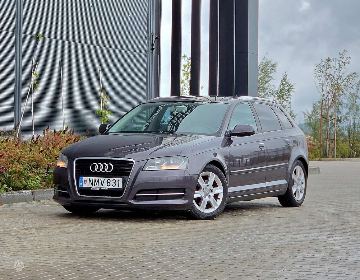 Audi A3, 1.6 l., hatchback