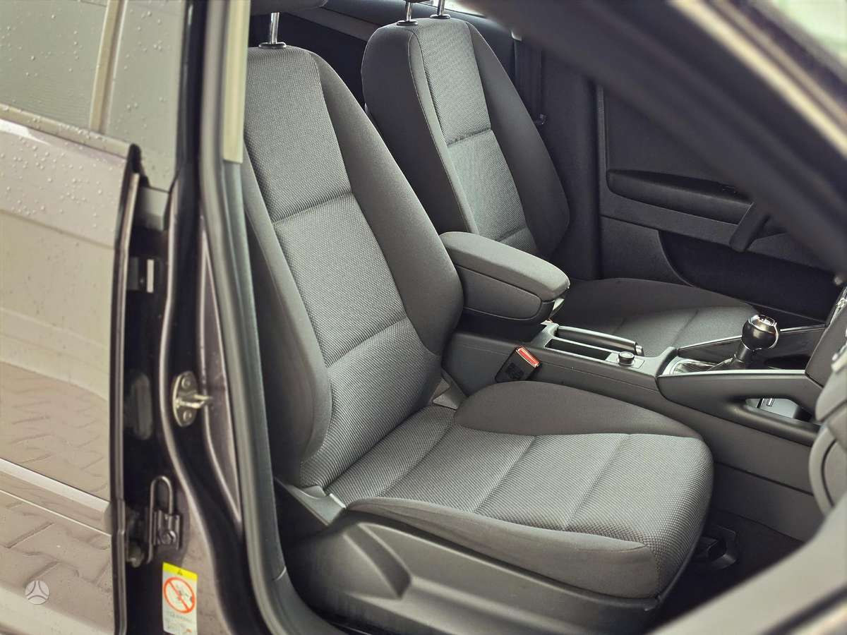 Audi A3, 1.6 l., hatchback