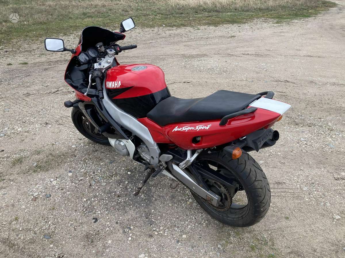 Yamaha YZF 600cc, superbikes