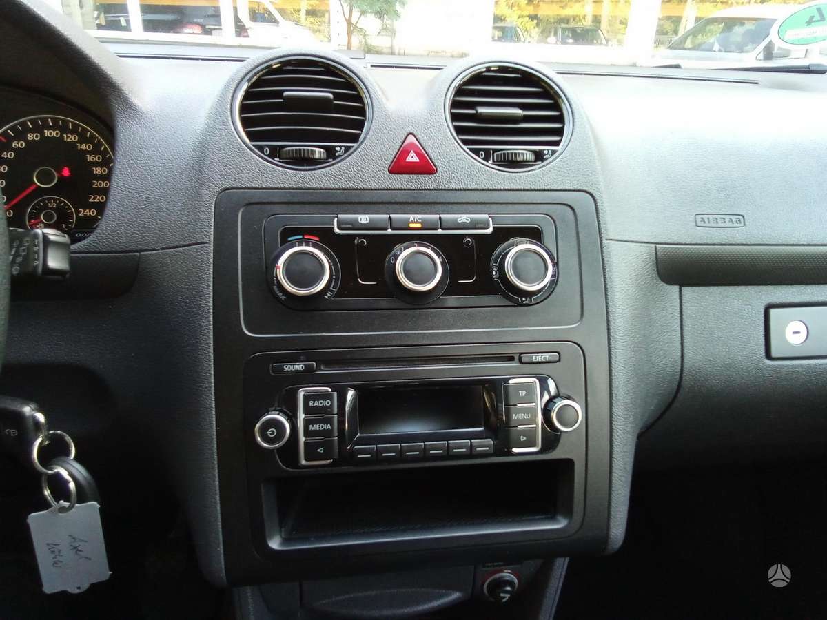 Volkswagen Caddy - 9