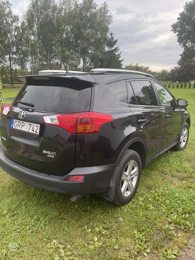 Toyota RAV4 - 4