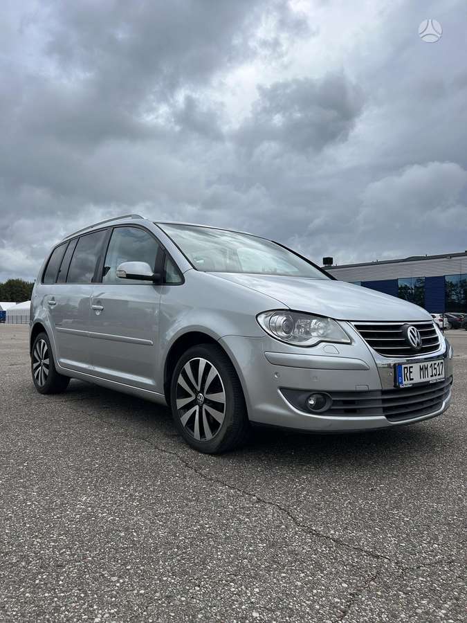 Volkswagen Touran - 2
