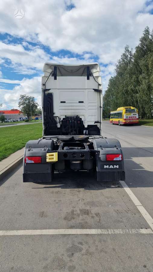 MAN TGX 440, 2 miegamosios vietos