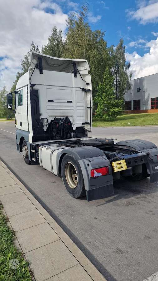 MAN TGX 440, double sleeper