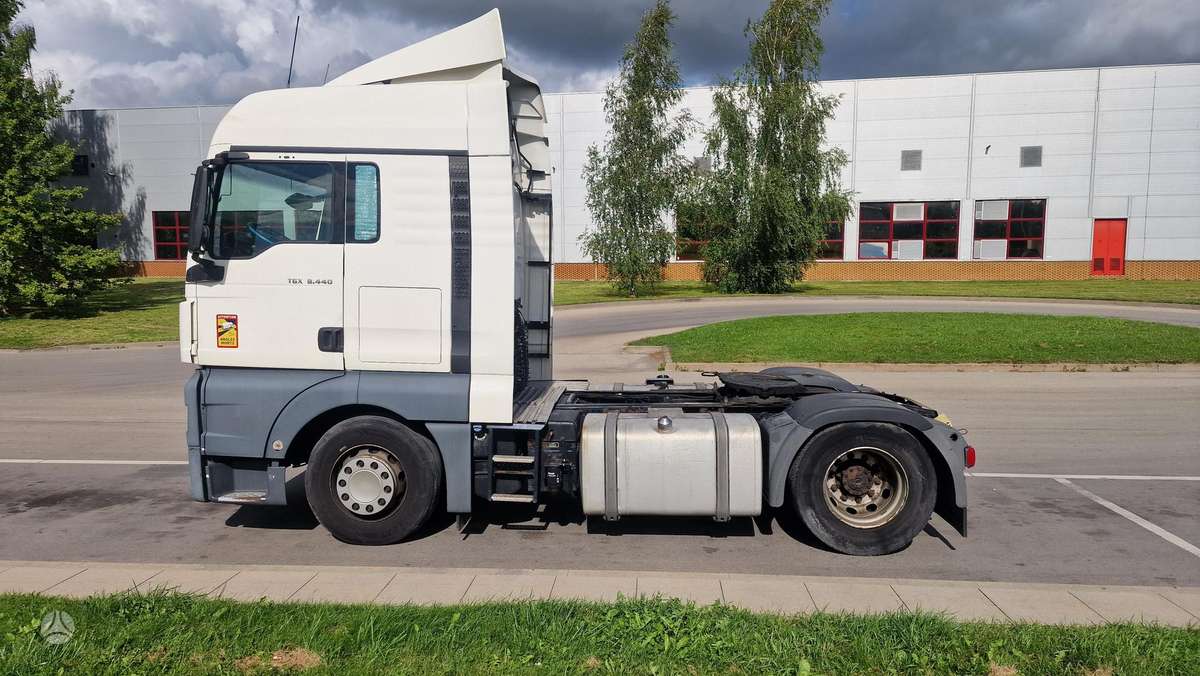 MAN TGX 440, 2 miegamosios vietos