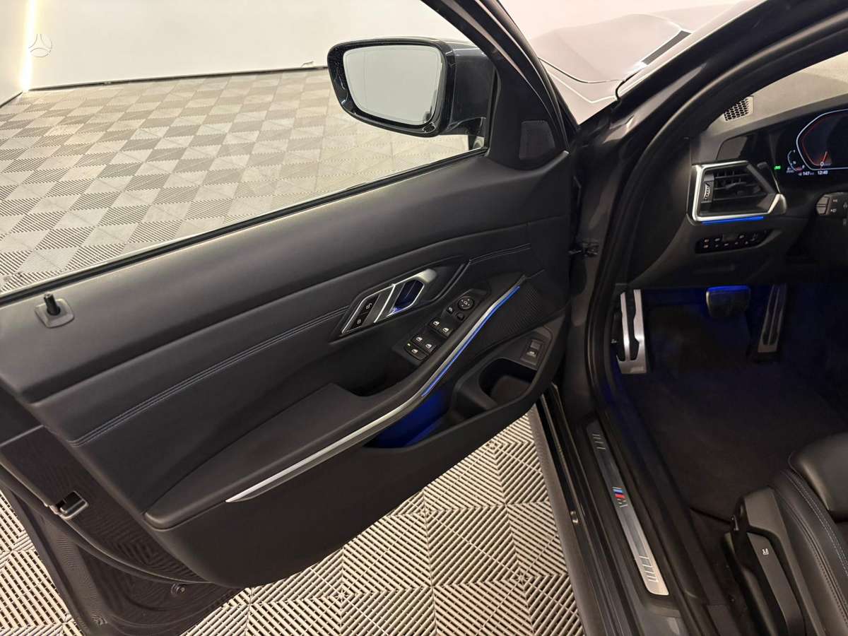 BMW 320, 2.0 l., Универсал