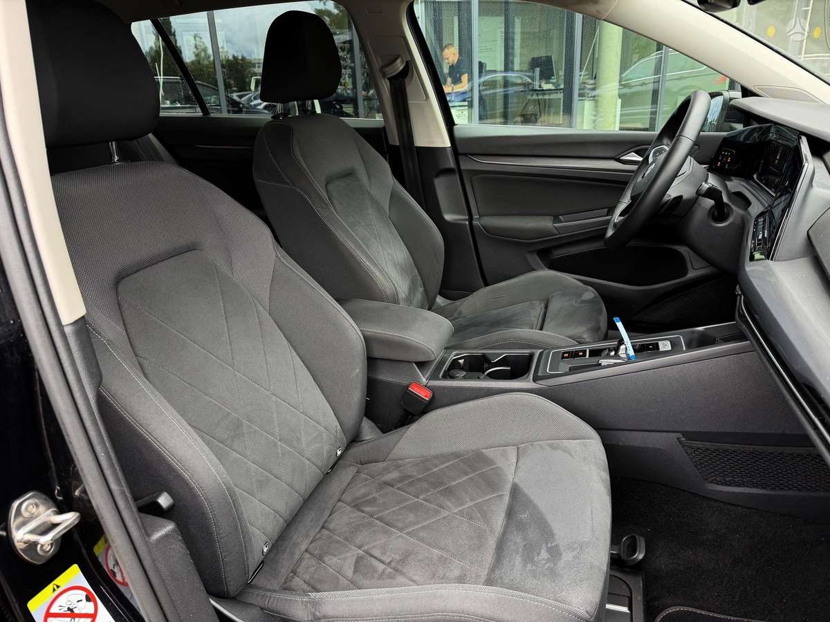 Volkswagen Golf - 11