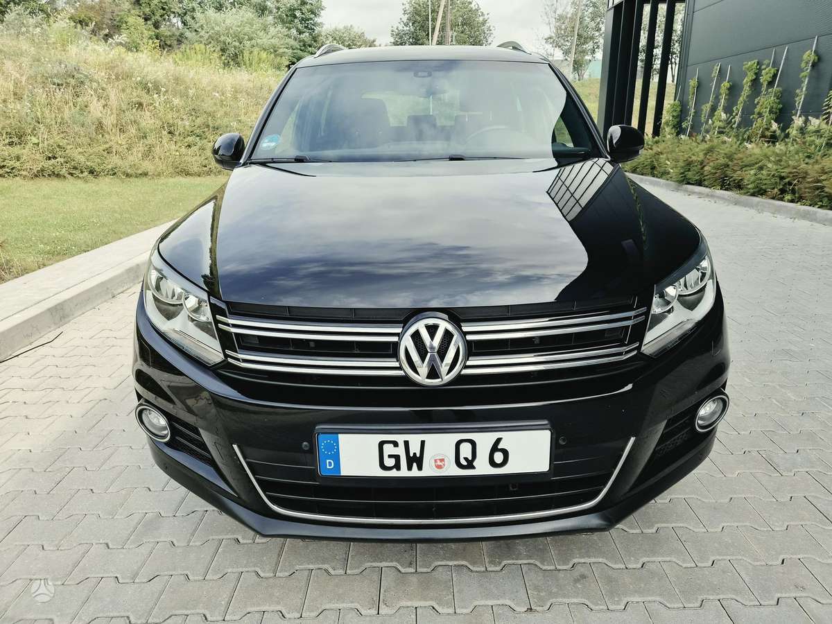 Volkswagen Tiguan - 8