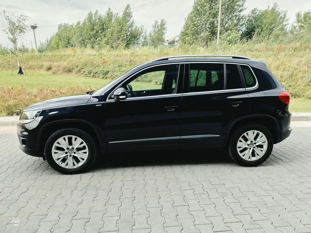 Volkswagen Tiguan - 10