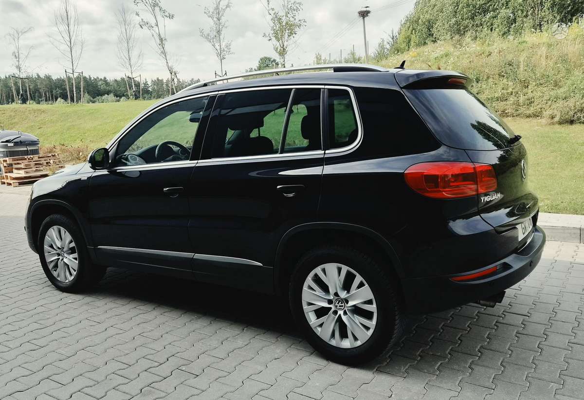 Volkswagen Tiguan - 11