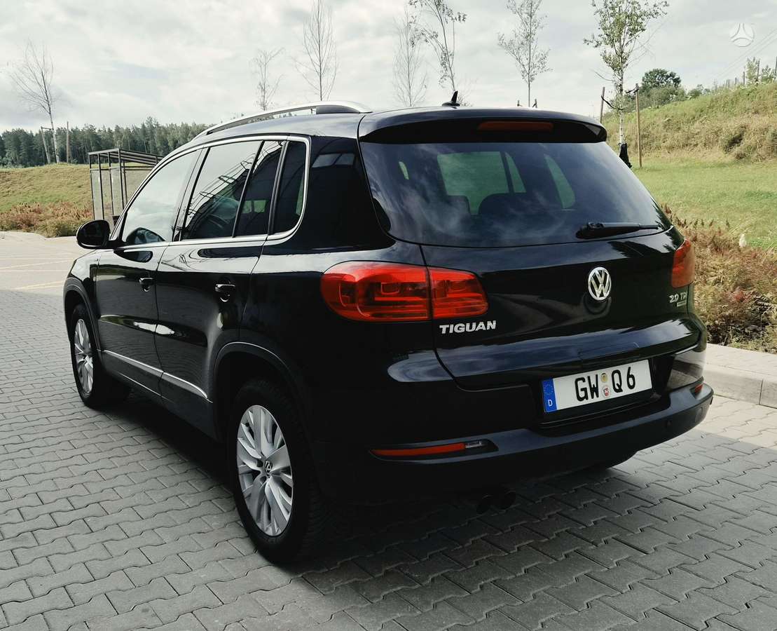 Volkswagen Tiguan - 12