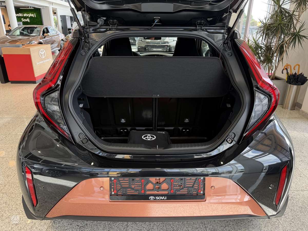 Toyota Aygo X - 5