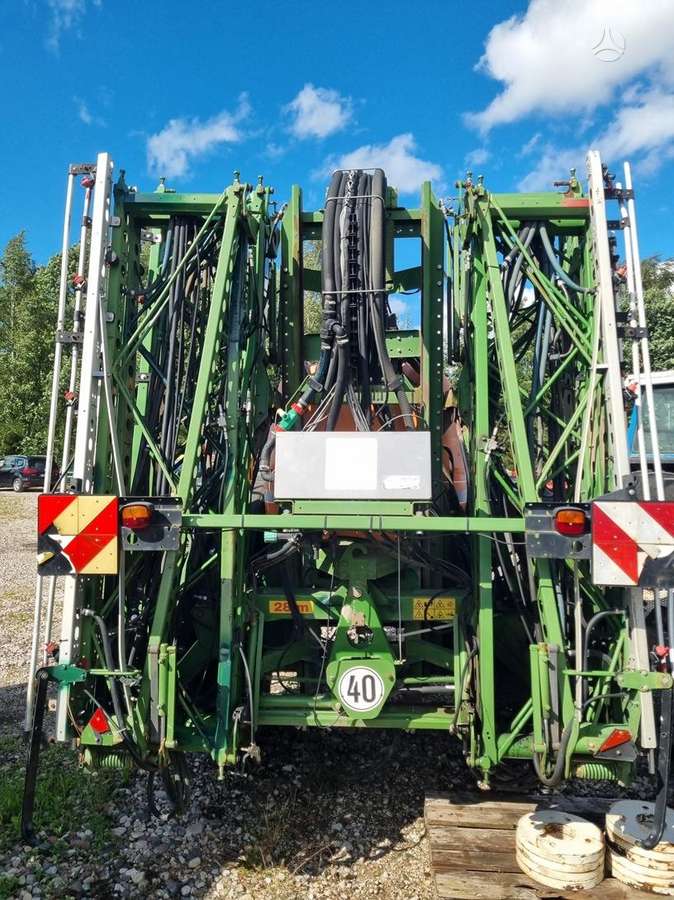 Amazone UG3000 Nova, purkštuvai