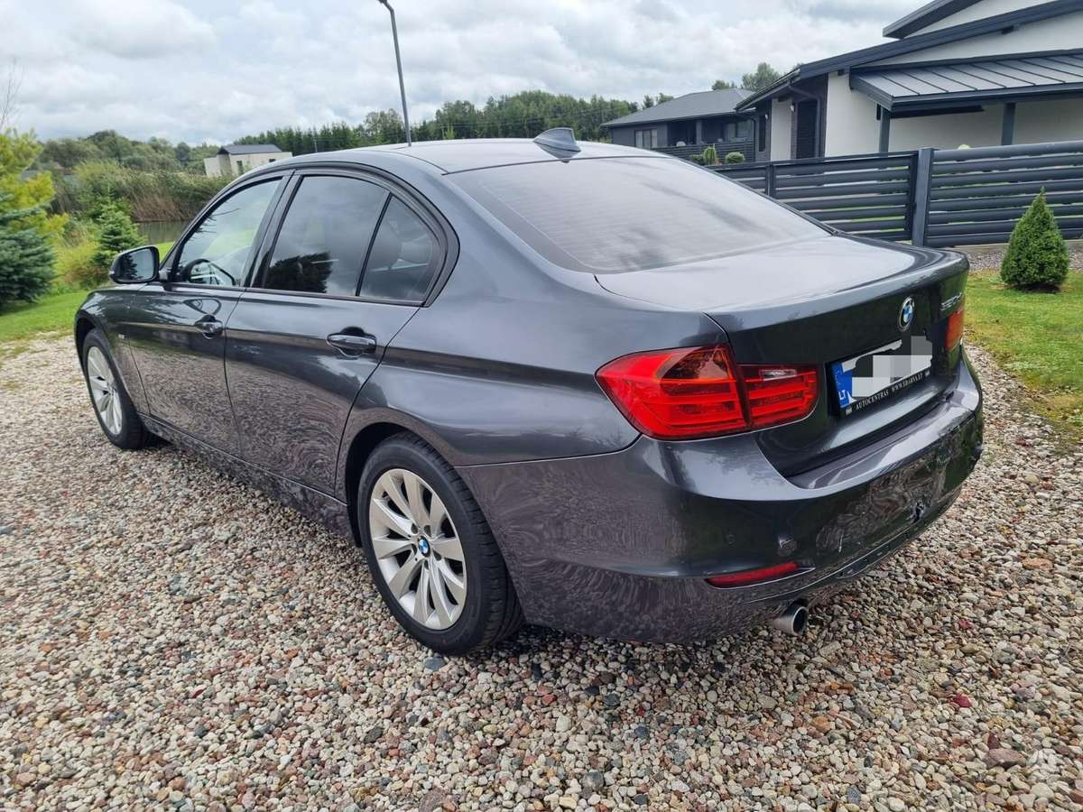 BMW 320, 2.0 l., Седан
