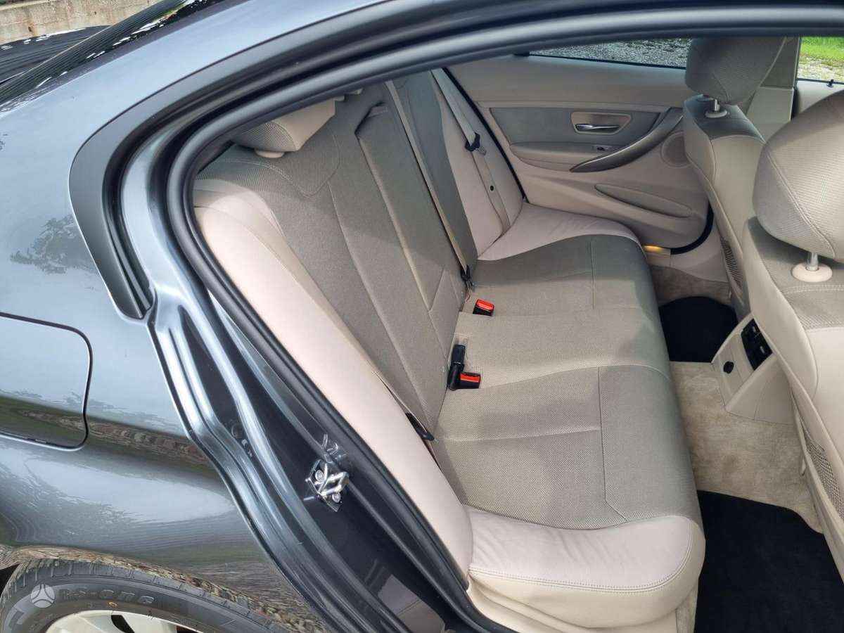 BMW 320, 2.0 l., sedanas