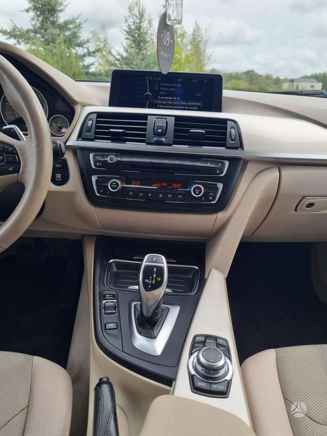 BMW 320, 2.0 l., Седан