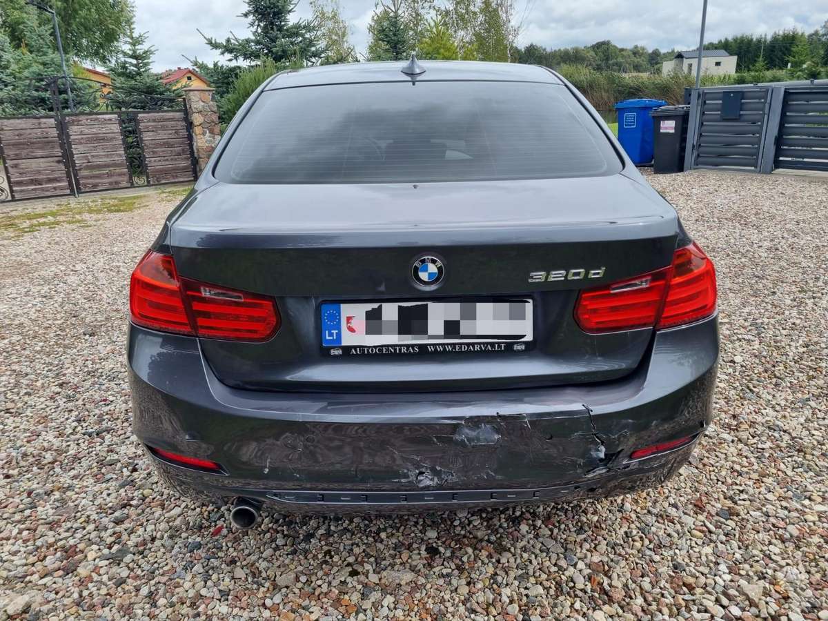 BMW 320, 2.0 l., Седан