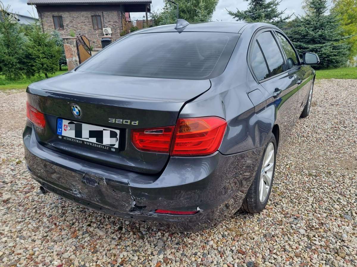 BMW 320, 2.0 l., sedanas