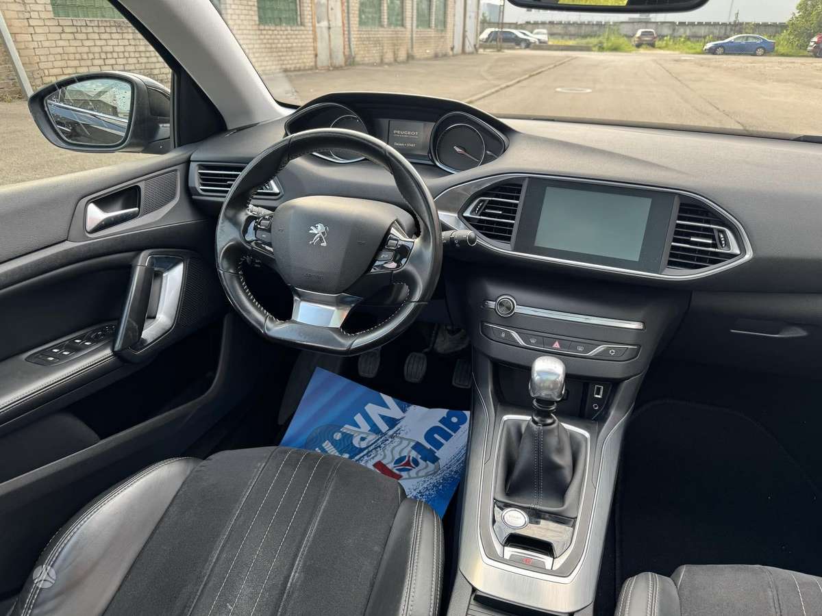 Peugeot 308 - 10