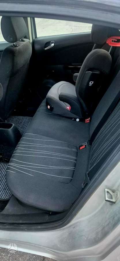 Opel Corsa, 1.3 l., Хэтчбек