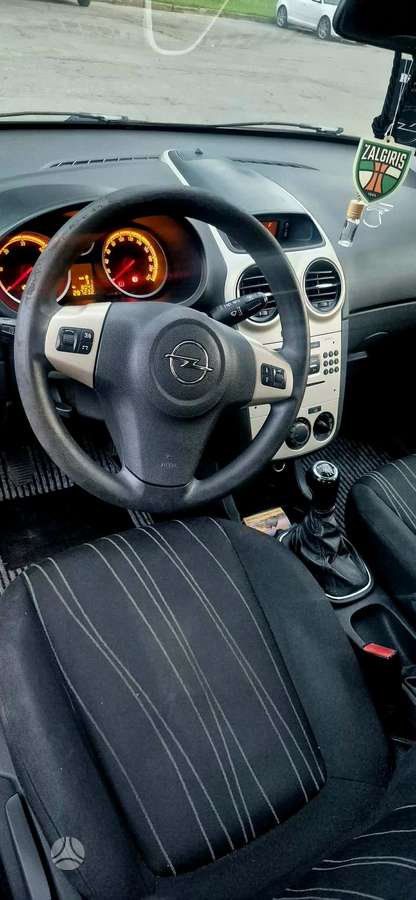 Opel Corsa, 1.3 l., Хэтчбек