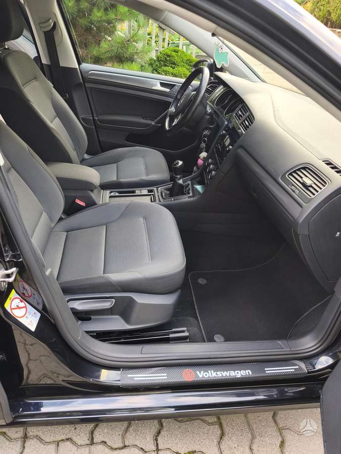 Volkswagen Golf, 1.0 l., Универсал