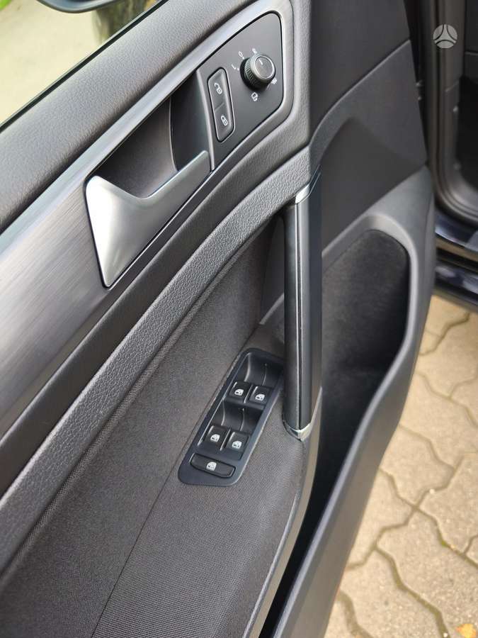 Volkswagen Golf, 1.0 l., Универсал