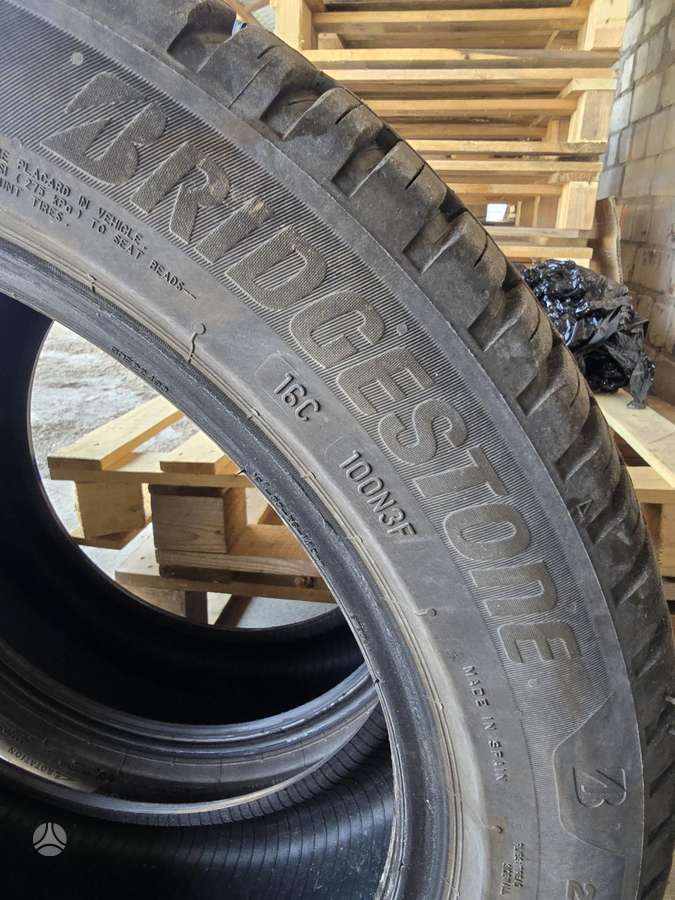 Bridgestone, universalios 225/50 R18