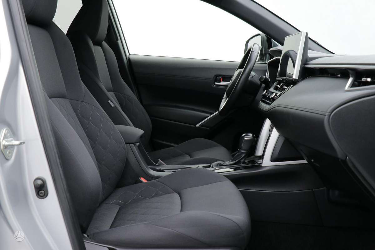 Toyota Corolla Cross - 8