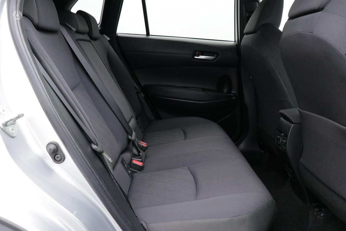 Toyota Corolla Cross - 9