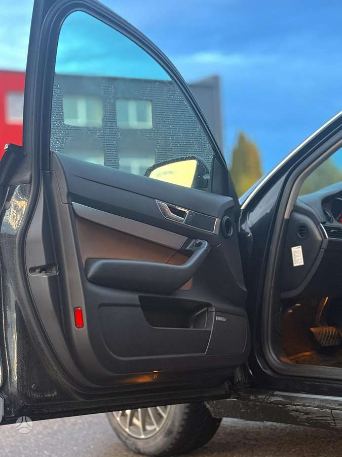 Audi A6, 2.7 l., universalas